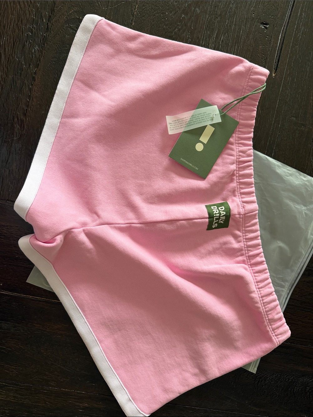 BNWT daily drills SPORTY SHORTS w/ stripe - Picture 6 of 10